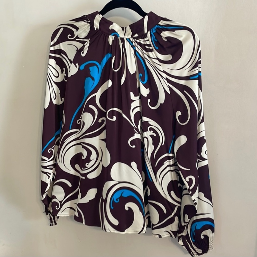 Closet closing Rodabjer paisley purple floral long sleeve top Sz M
